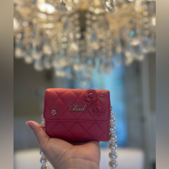 💯 Authentic extra rare Coral Chanel wallet with a custom made pearl chain - Picture 7 of 12